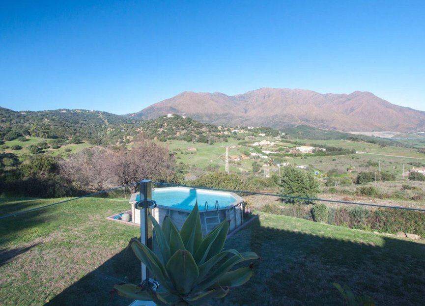 Resale - House - Finca - Cortijo - Casares - Casares Centro