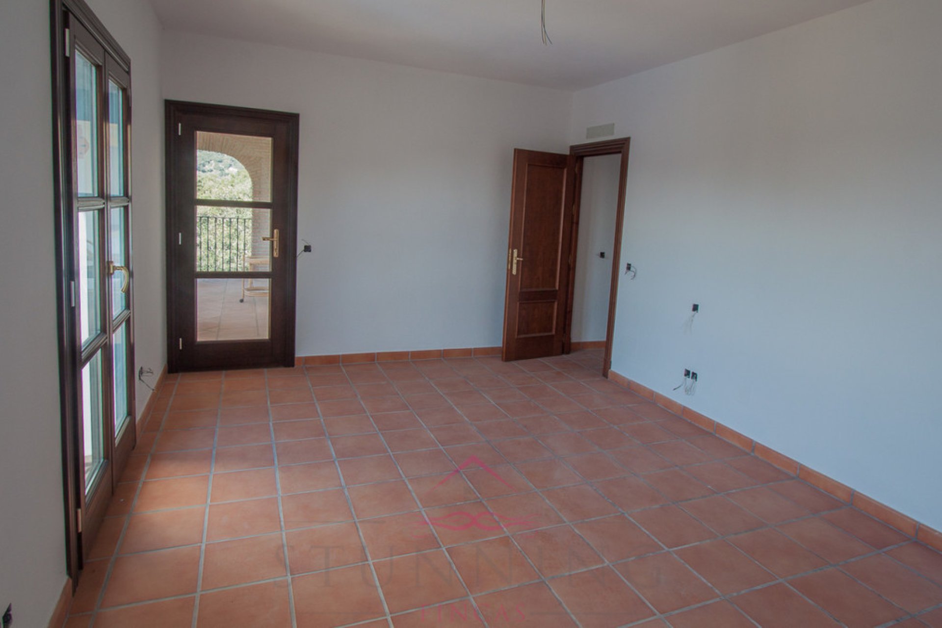 Resale - House - Finca - Cortijo - Casares - Casares Centro