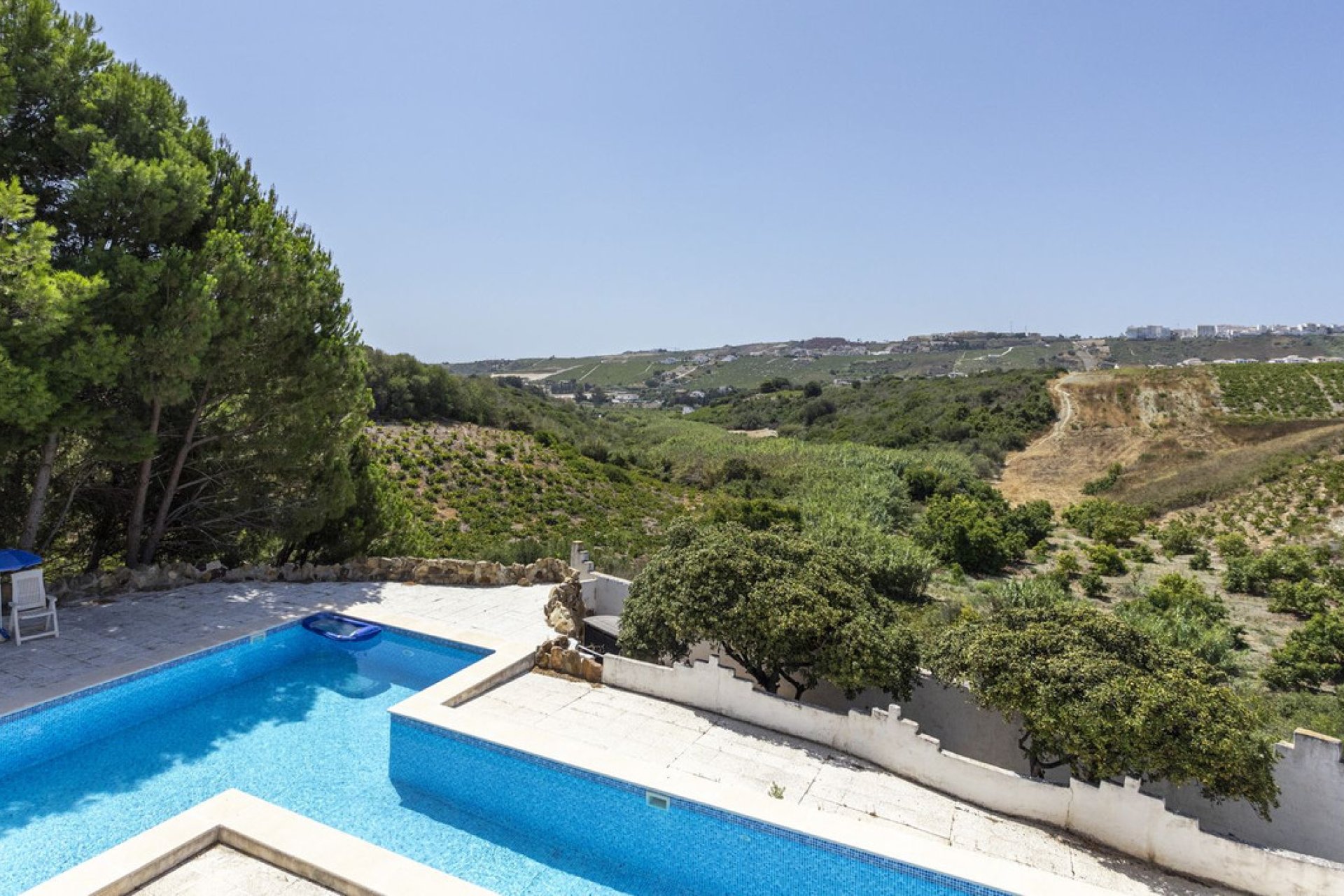 Resale - House - Finca - Cortijo - Casares