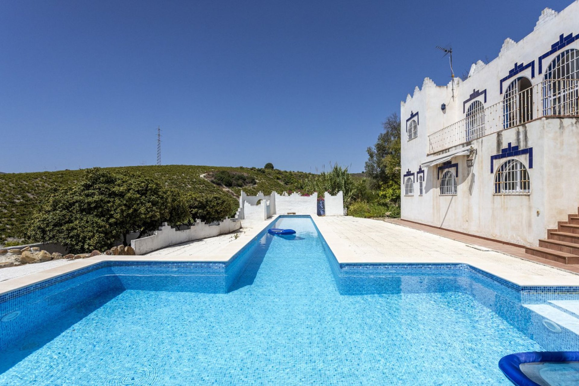 Resale - House - Finca - Cortijo - Casares