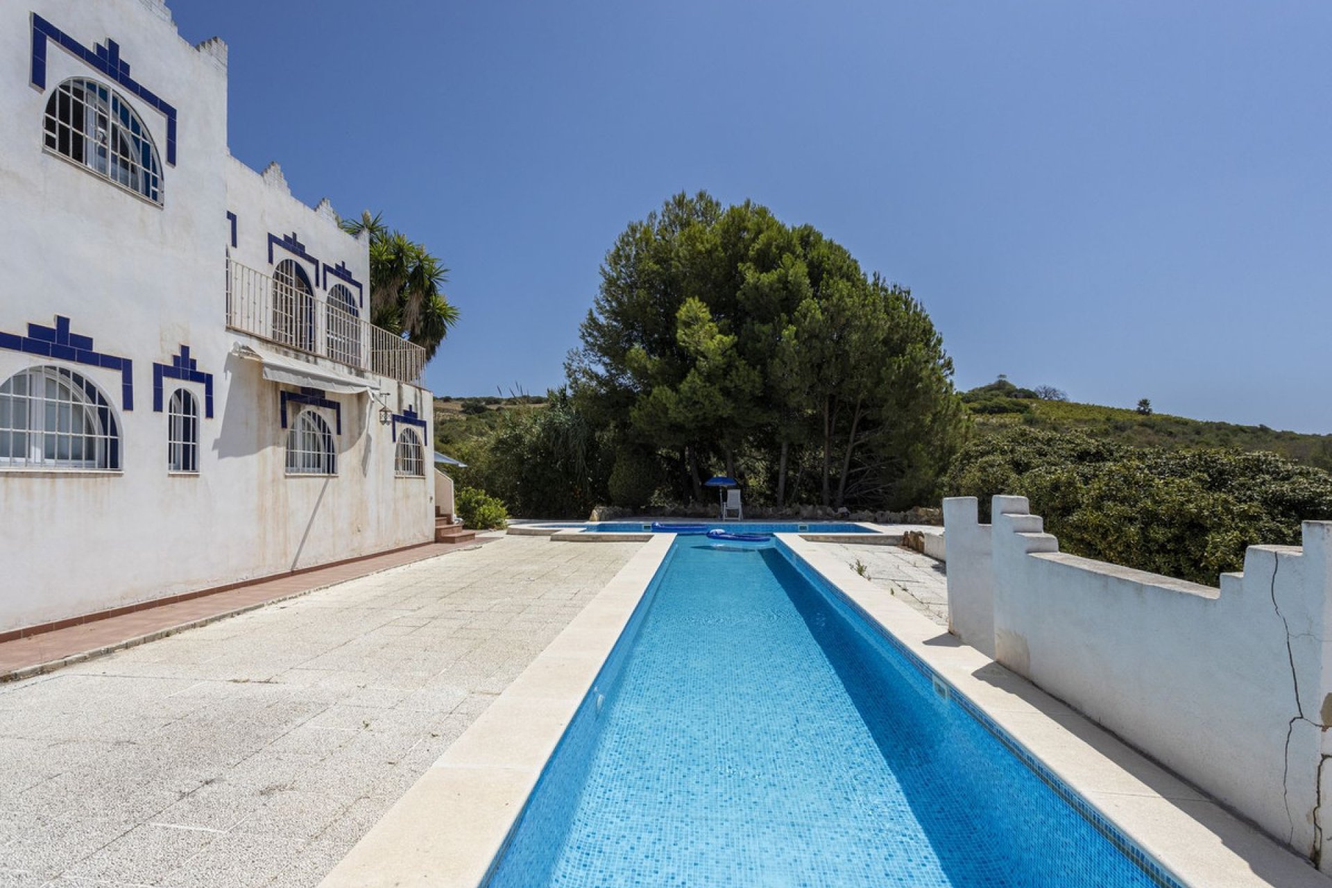 Resale - House - Finca - Cortijo - Casares