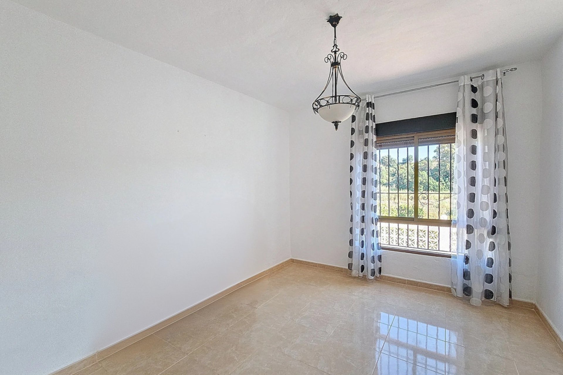 Resale - House - Finca - Cortijo - Estepona - El Padron