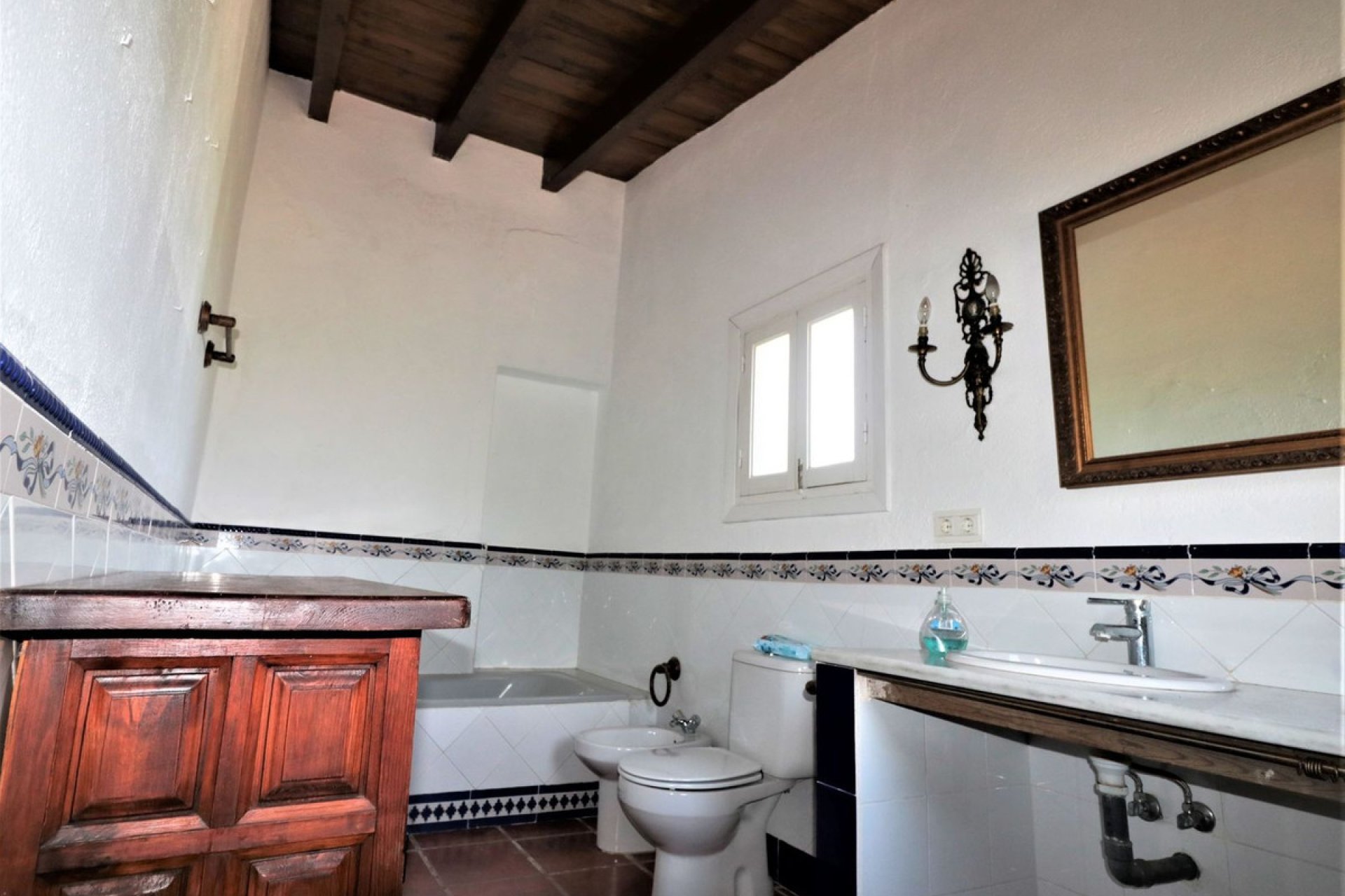 Resale - House - Finca - Cortijo - Estepona - El Padron