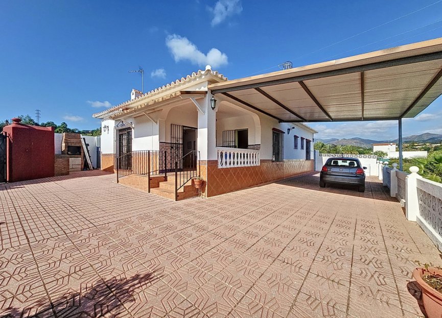 Resale - House - Finca - Cortijo - Estepona - El Padron