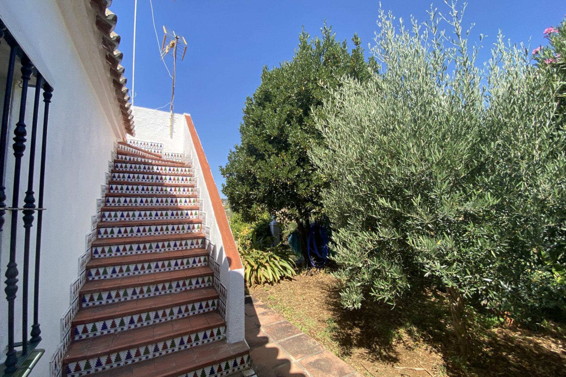 Resale - House - Finca - Cortijo - Estepona - Estepona Centro