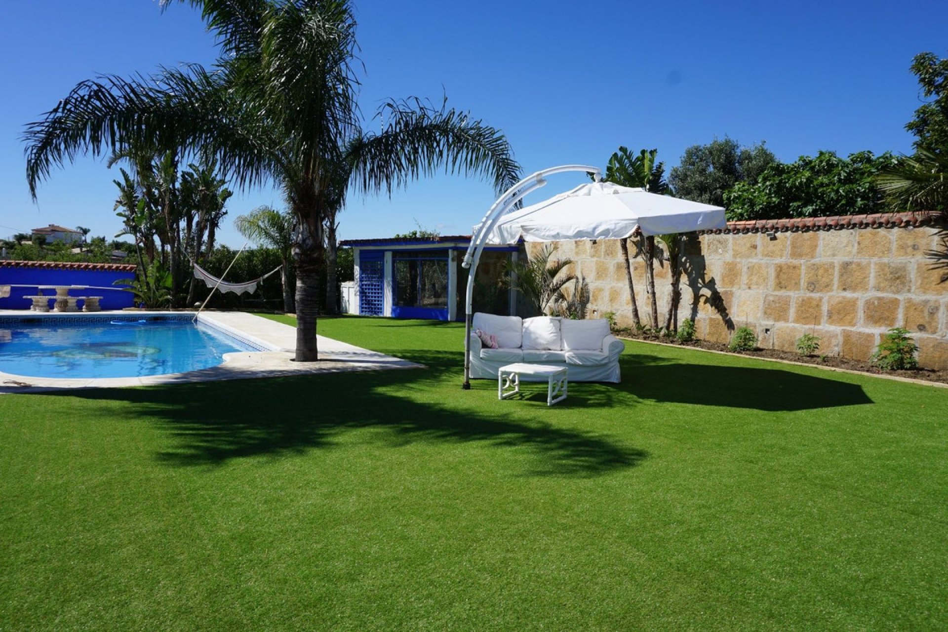 Resale - House - Finca - Cortijo - Estepona - Estepona Centro