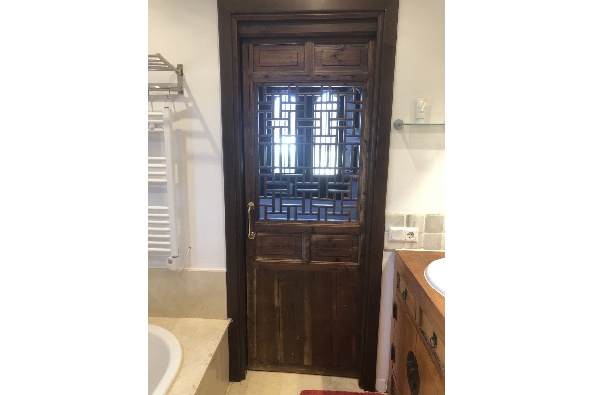 Resale - House - Finca - Cortijo - Estepona - Estepona Centro