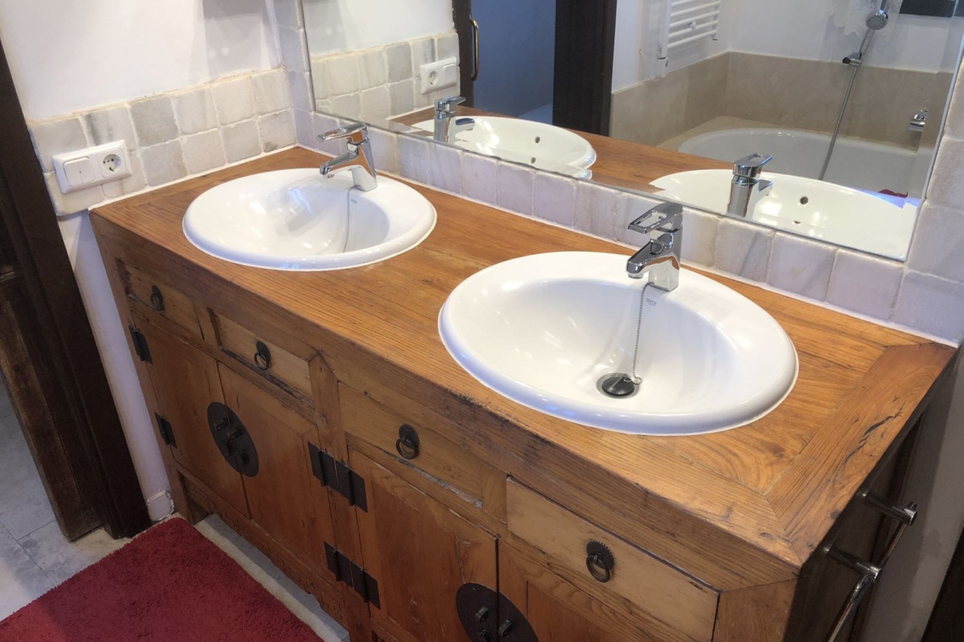 Resale - House - Finca - Cortijo - Estepona - Estepona Centro