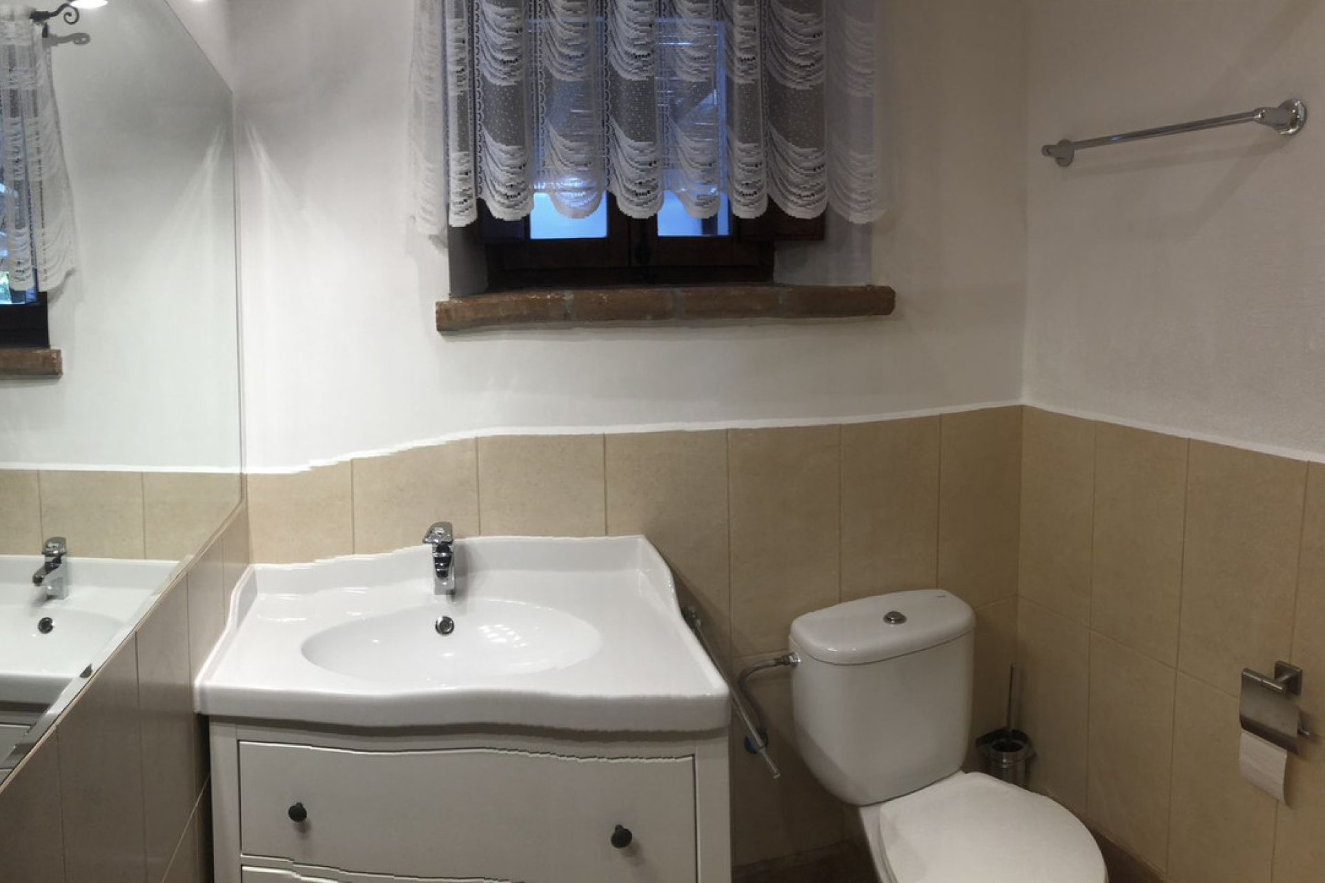 Resale - House - Finca - Cortijo - Estepona - Estepona Centro