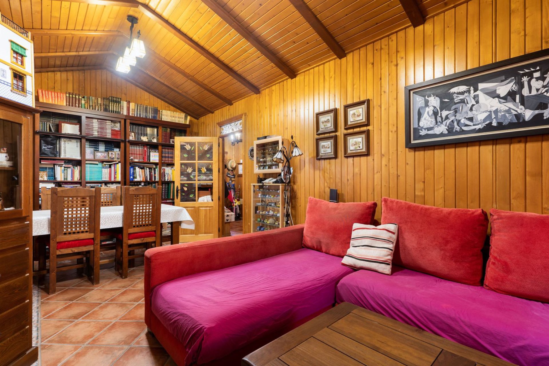 Resale - House - Finca - Cortijo - Estepona - Estepona Centro