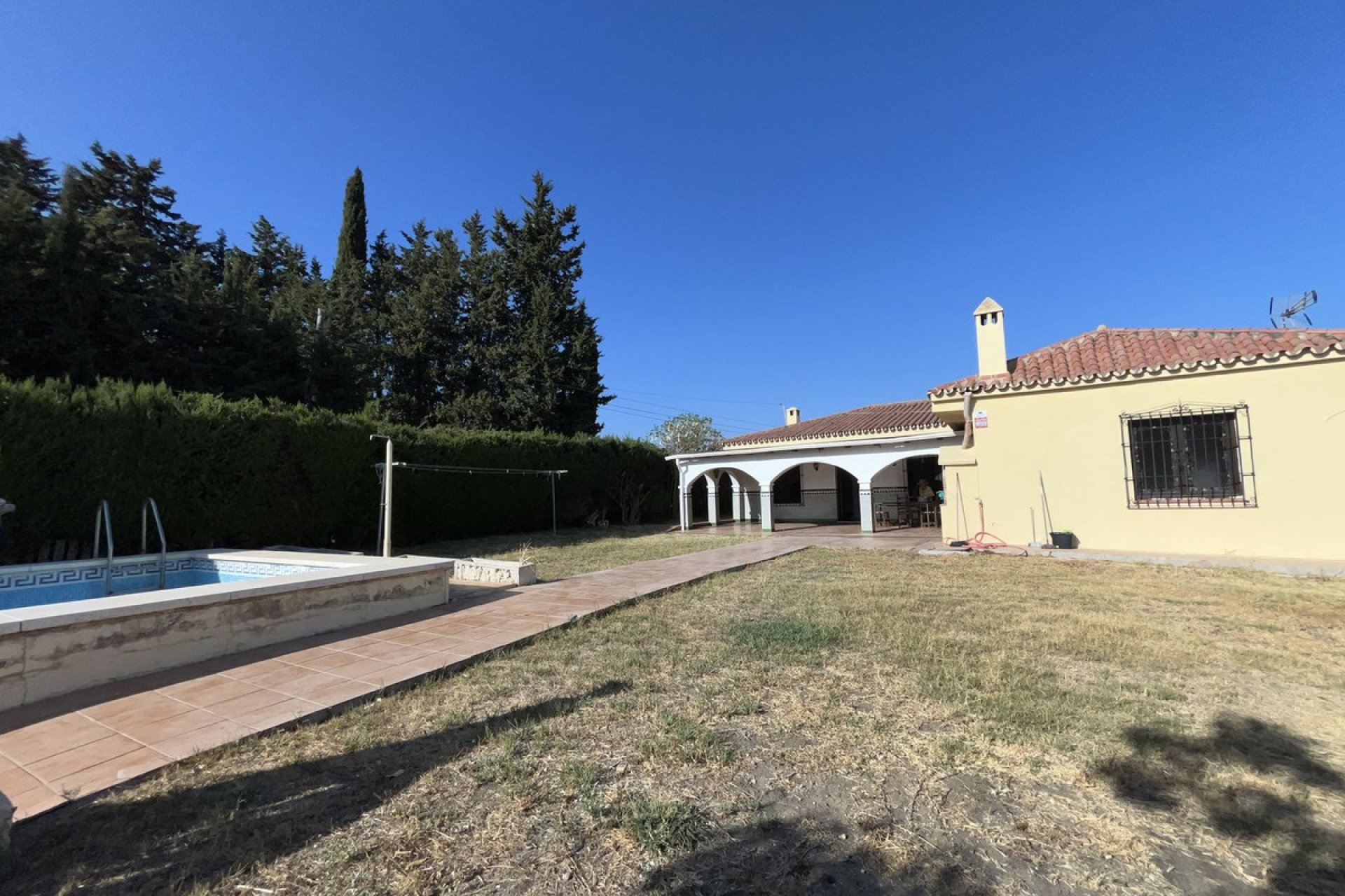 Resale - House - Finca - Cortijo - Estepona - Estepona Centro