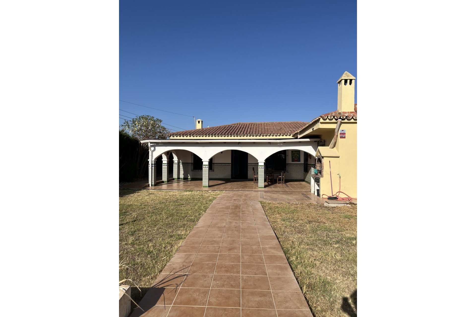 Resale - House - Finca - Cortijo - Estepona - Estepona Centro