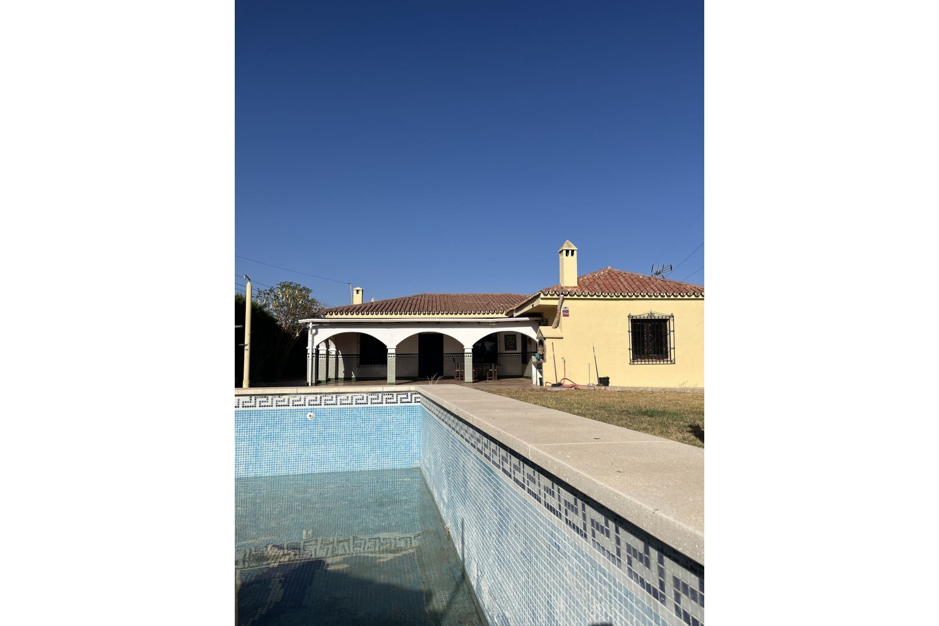 Resale - House - Finca - Cortijo - Estepona - Estepona Centro