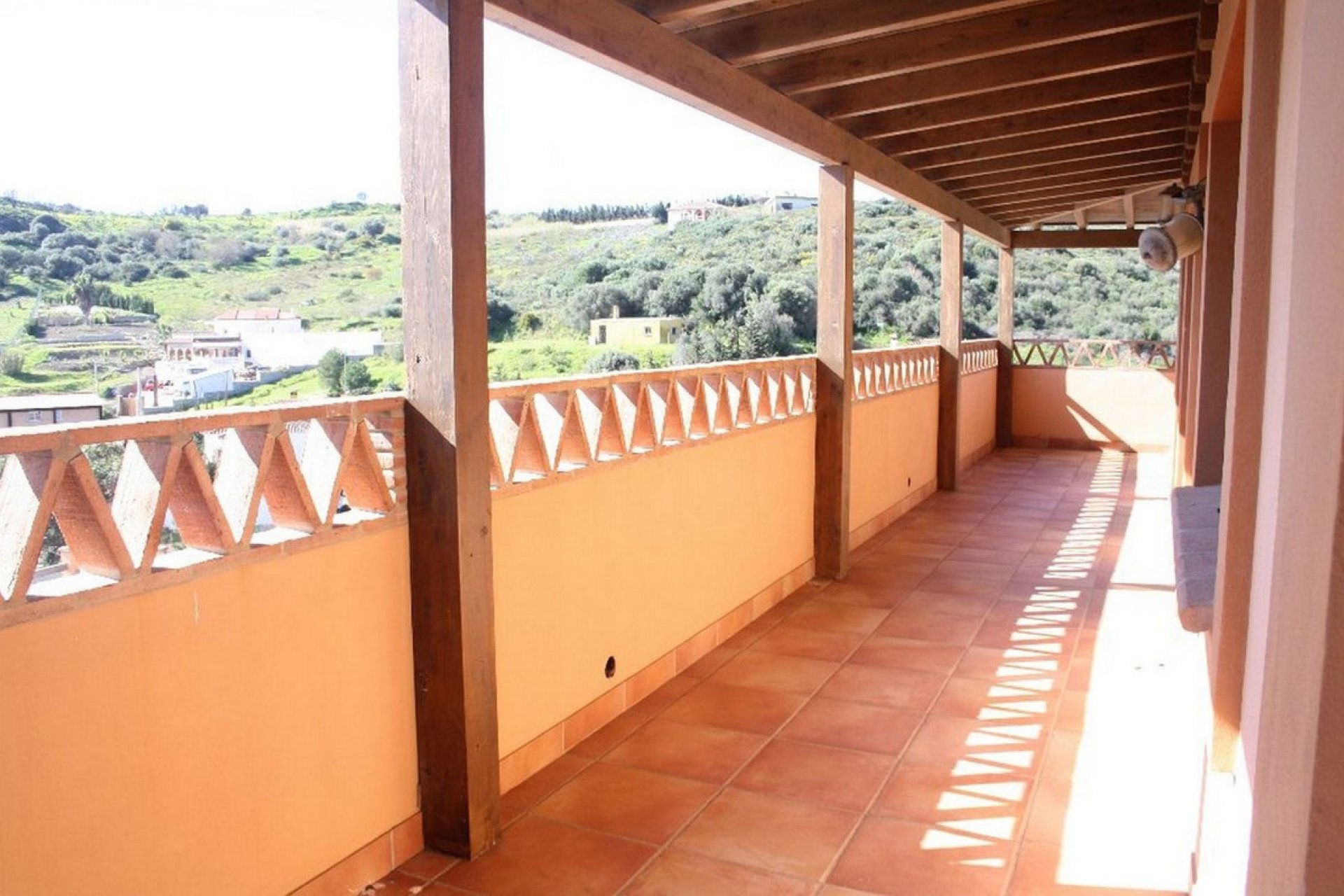 Resale - House - Finca - Cortijo - Estepona - Estepona Centro