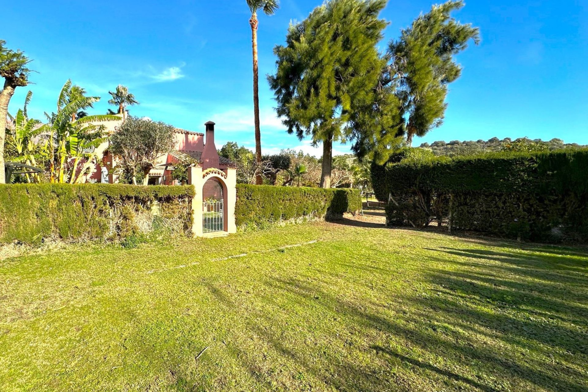 Resale - House - Finca - Cortijo - Estepona - Estepona Centro