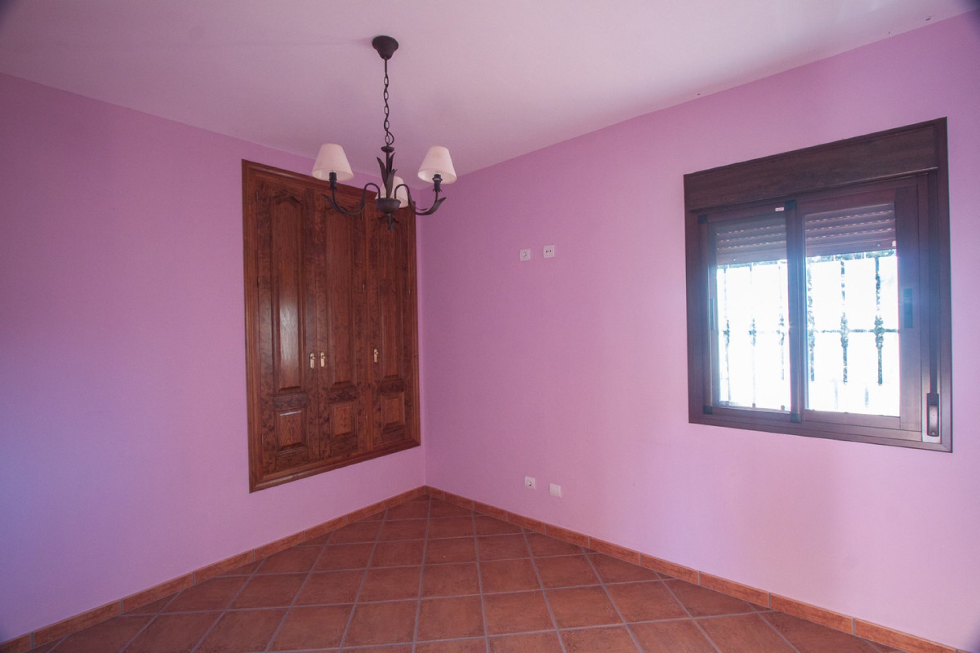 Resale - House - Finca - Cortijo - Estepona - Estepona Centro