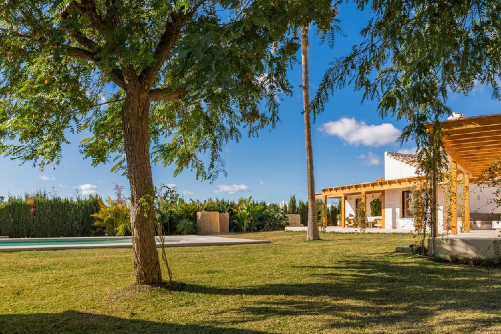 Resale - House - Finca - Cortijo - Estepona - Estepona Centro