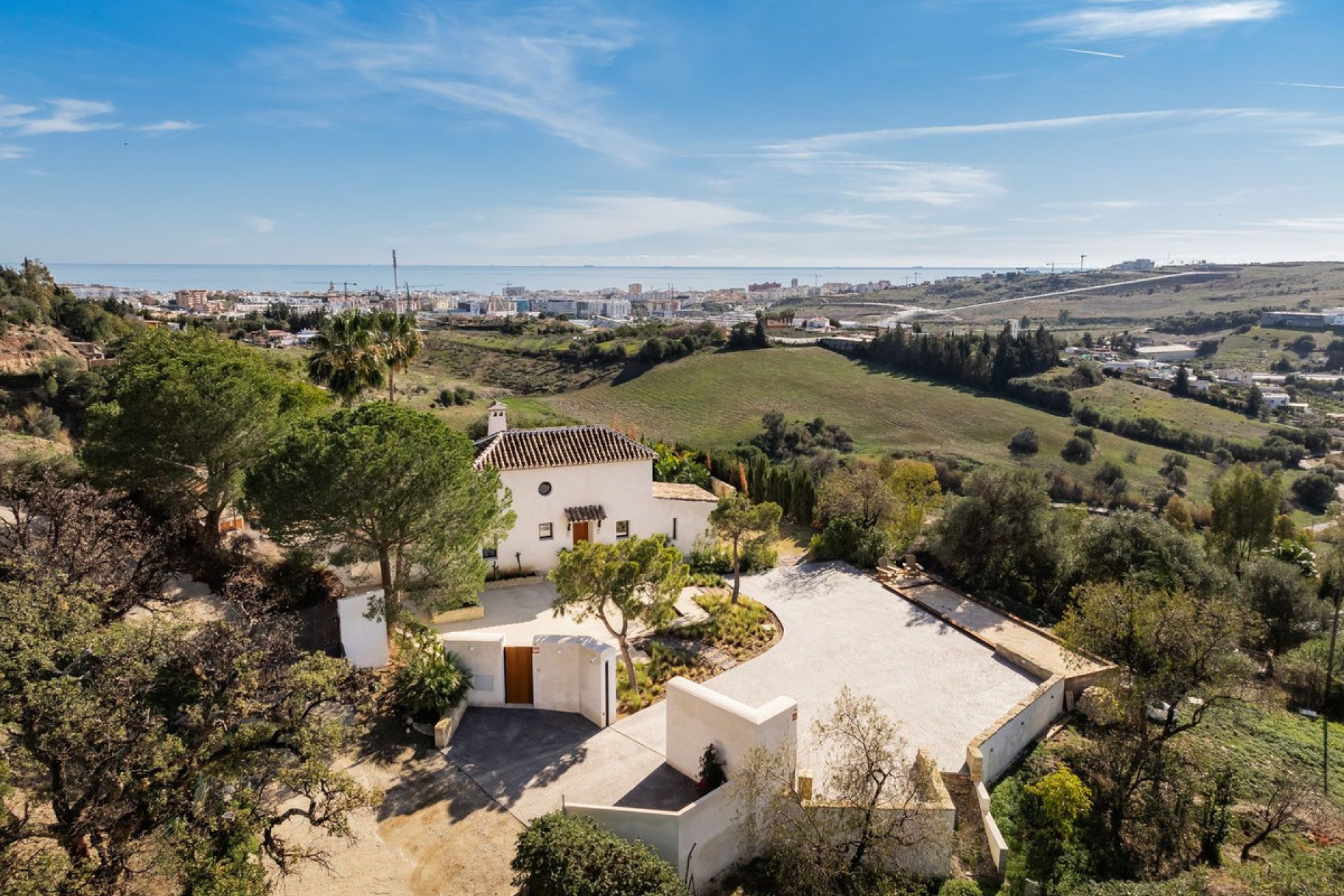 Resale - House - Finca - Cortijo - Estepona - Estepona Centro