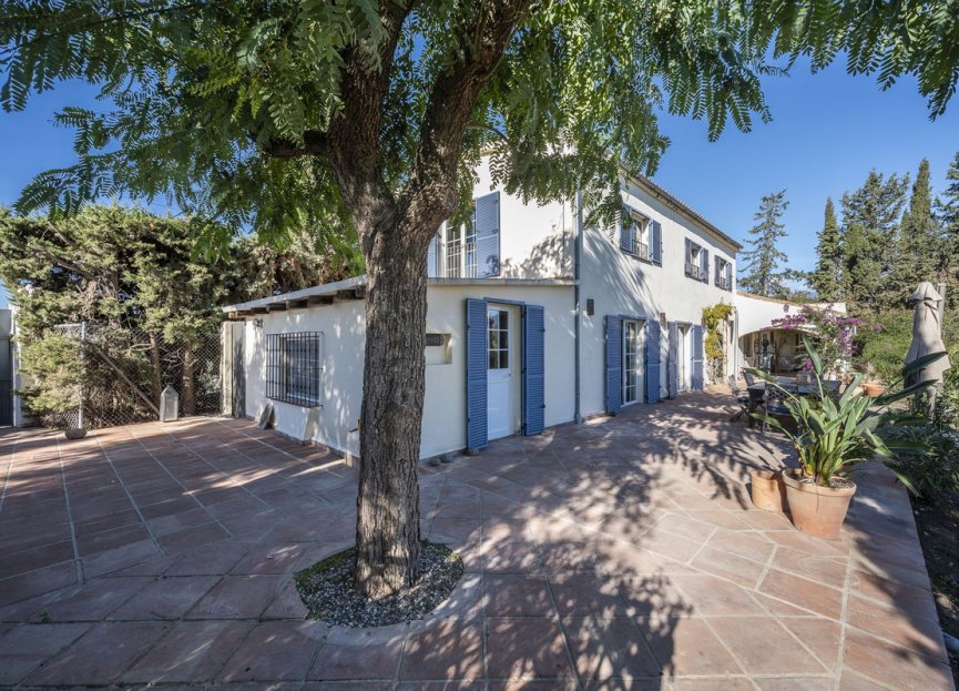 Resale - House - Finca - Cortijo - Estepona - Estepona Centro