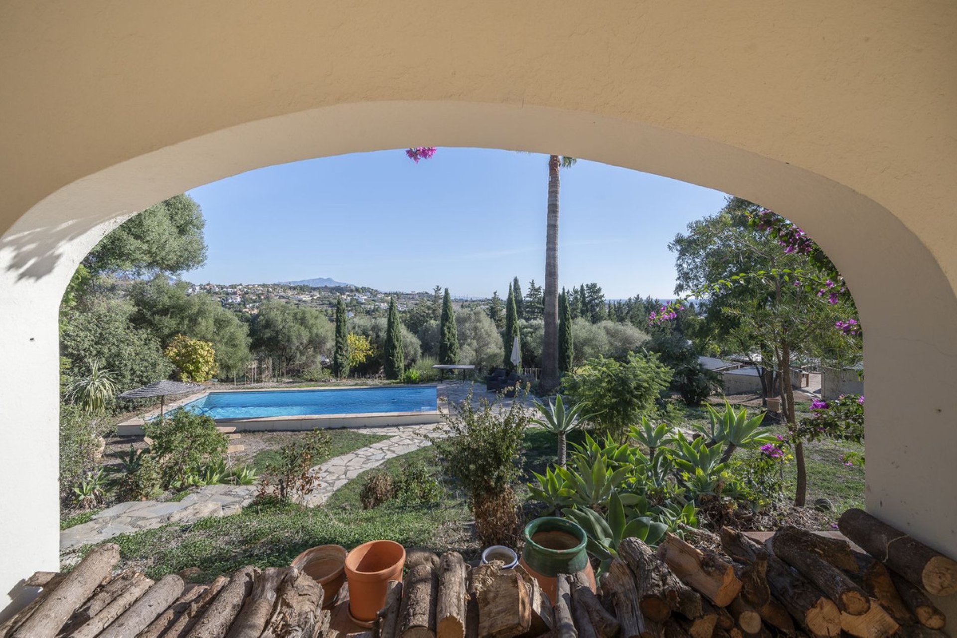 Resale - House - Finca - Cortijo - Estepona - Estepona Centro