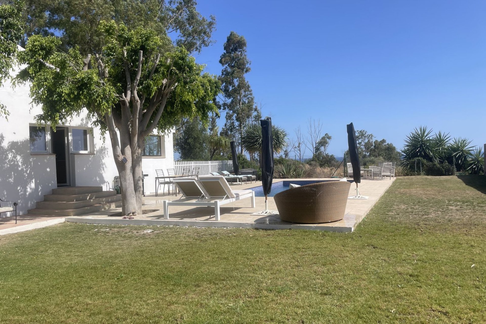 Resale - House - Finca - Cortijo - Estepona - Estepona Centro