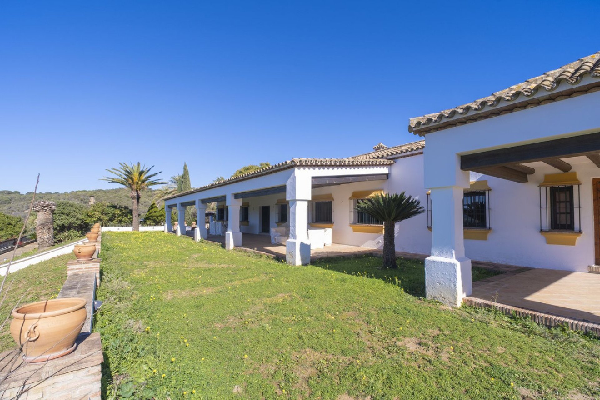 Resale - House - Finca - Cortijo - Estepona - Estepona Centro