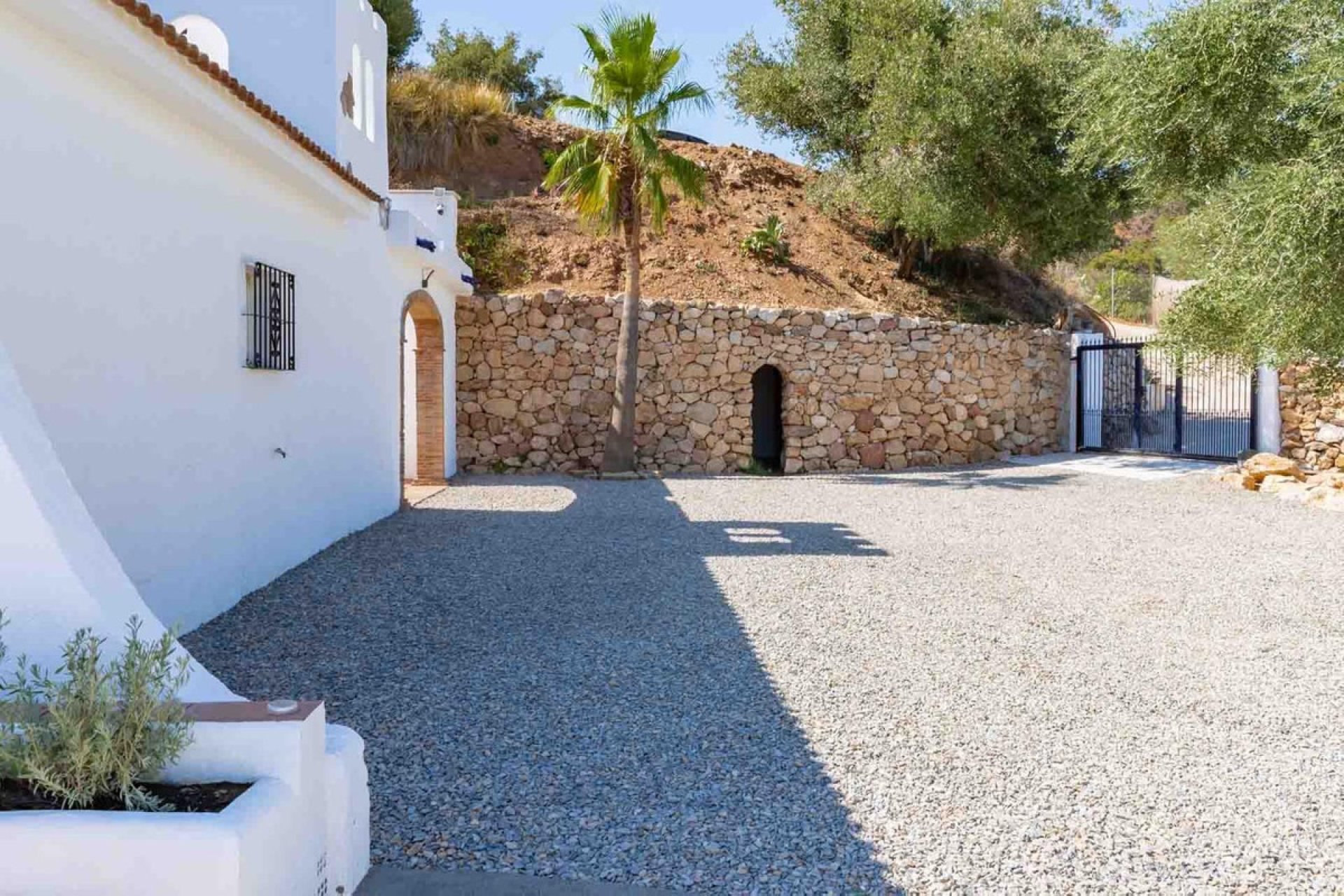 Resale - House - Finca - Cortijo - Estepona - Estepona Centro