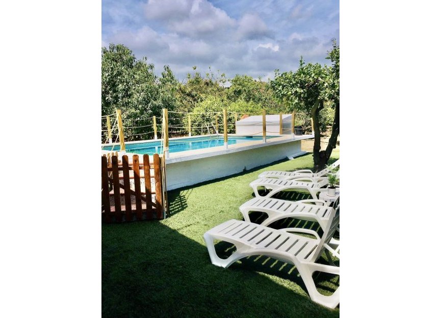 Resale - House - Finca - Cortijo - Estepona - Estepona Centro