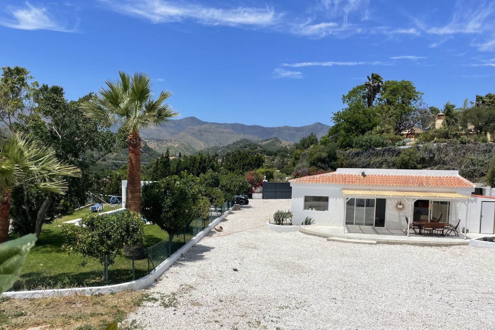 Resale - House - Finca - Cortijo - Estepona - Estepona Centro