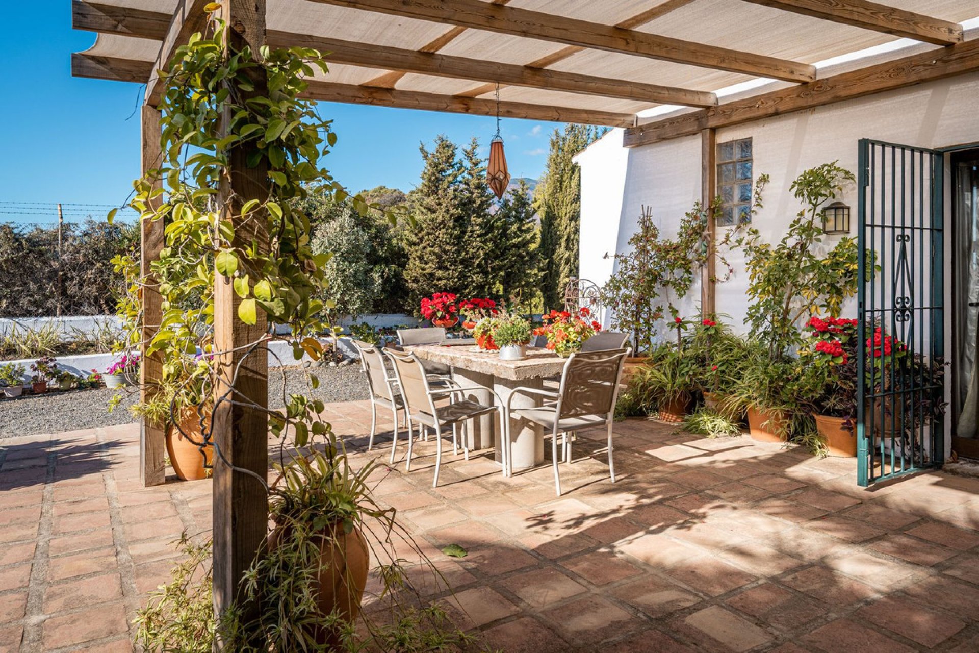 Resale - House - Finca - Cortijo - Estepona - Estepona Centro