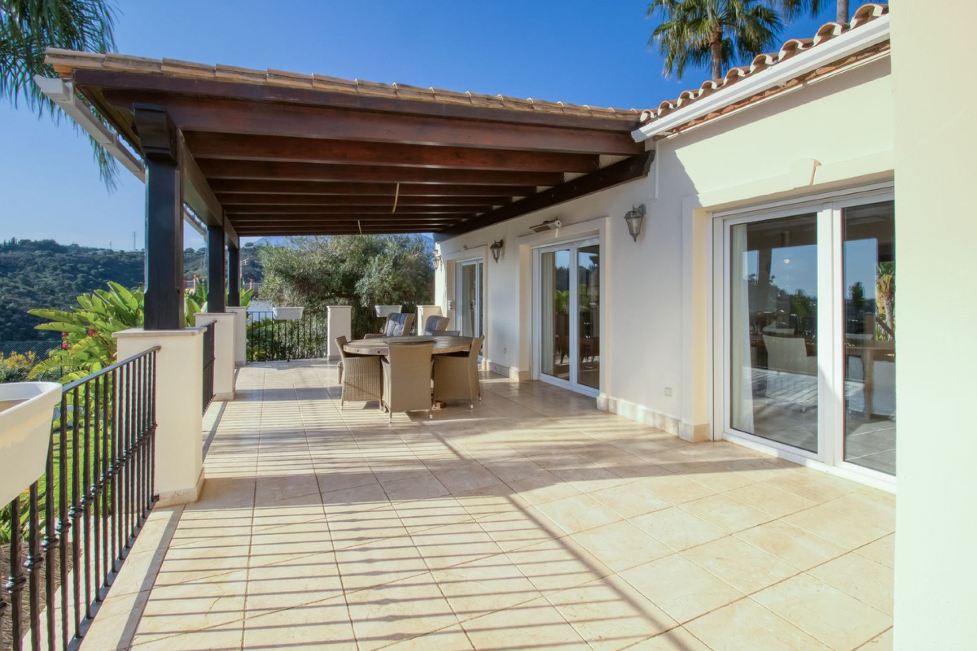 Resale - House - Finca - Cortijo - Estepona - Estepona Centro