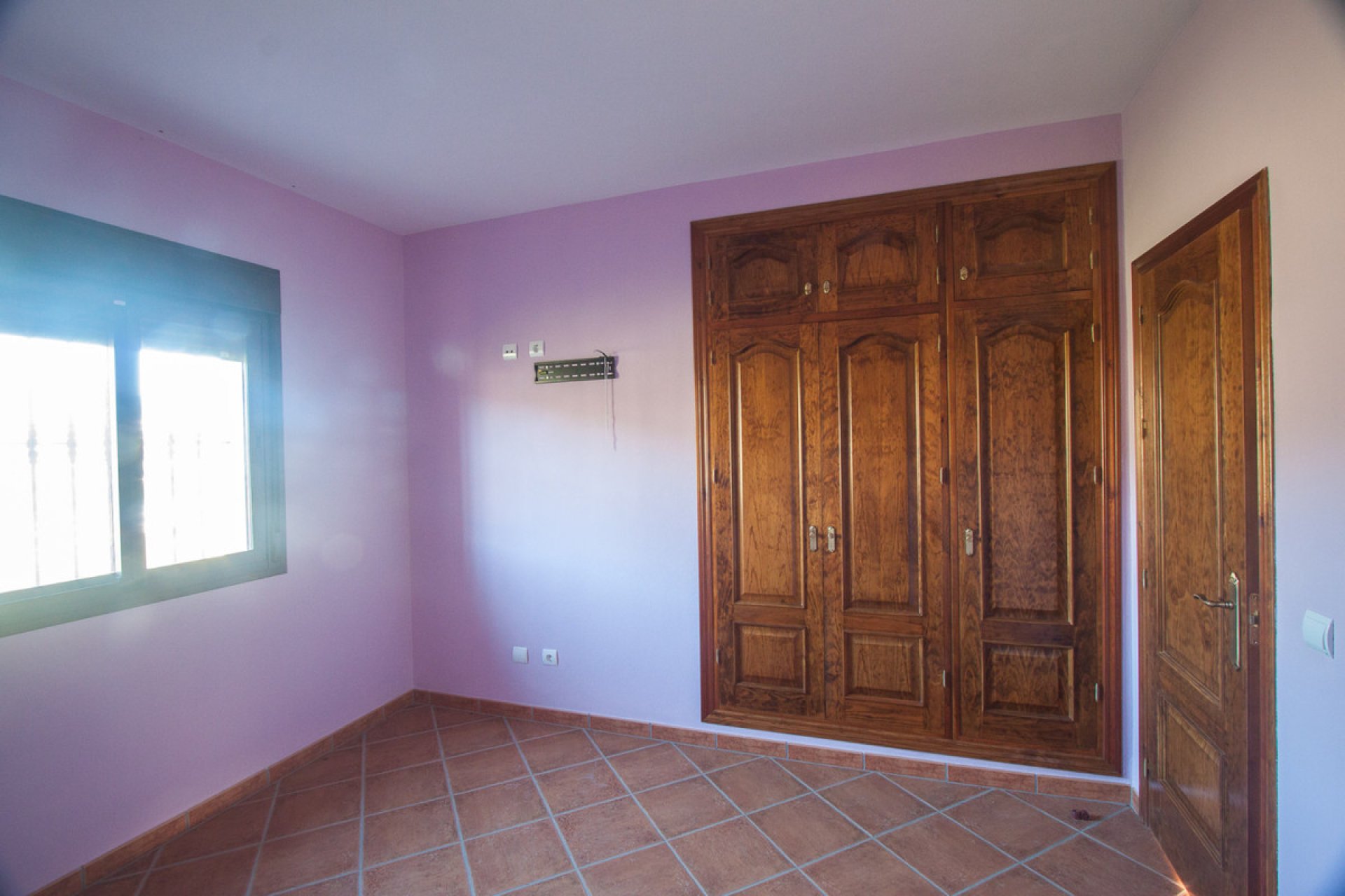 Resale - House - Finca - Cortijo - Estepona - Estepona Centro