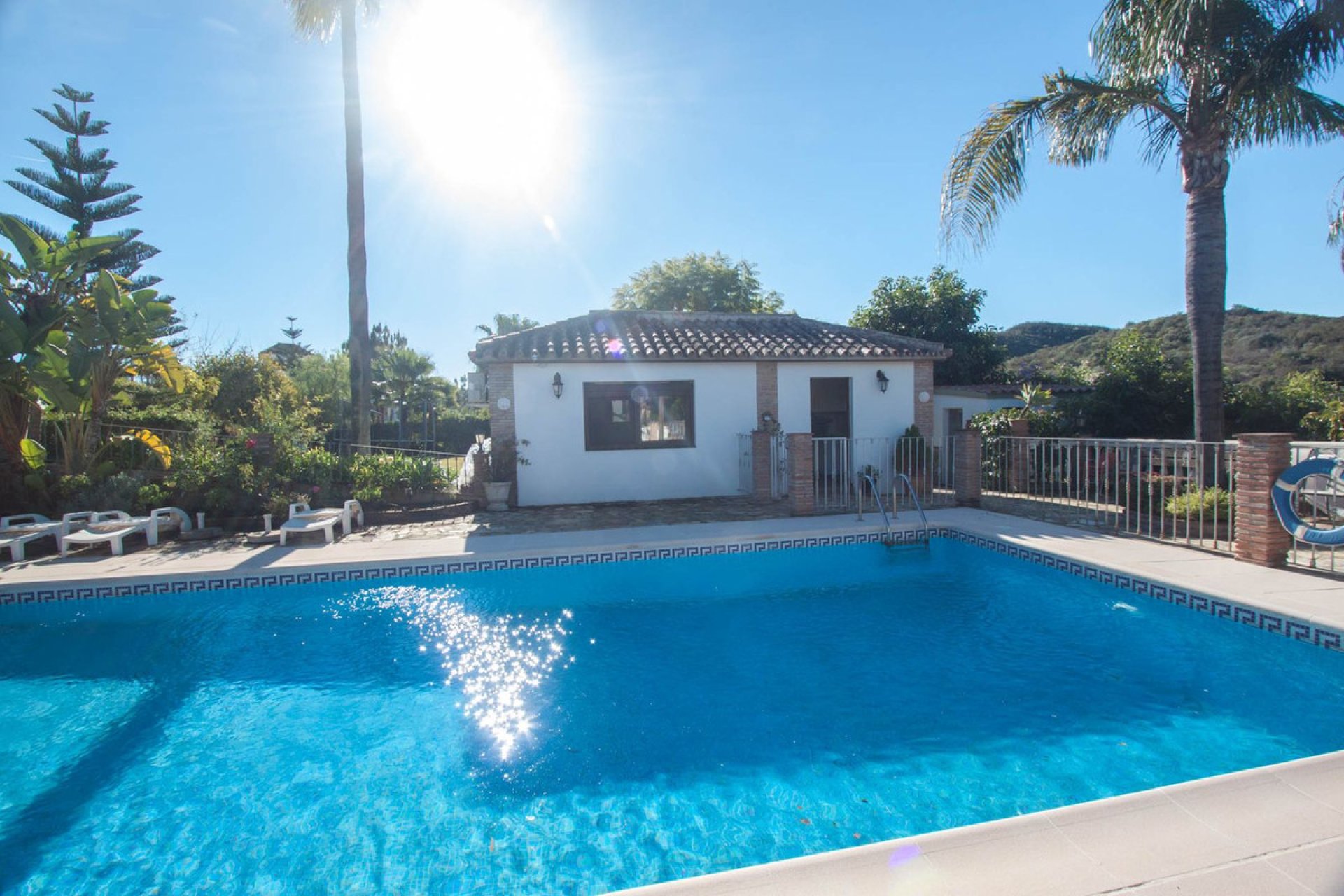 Resale - House - Finca - Cortijo - Estepona - Estepona Centro