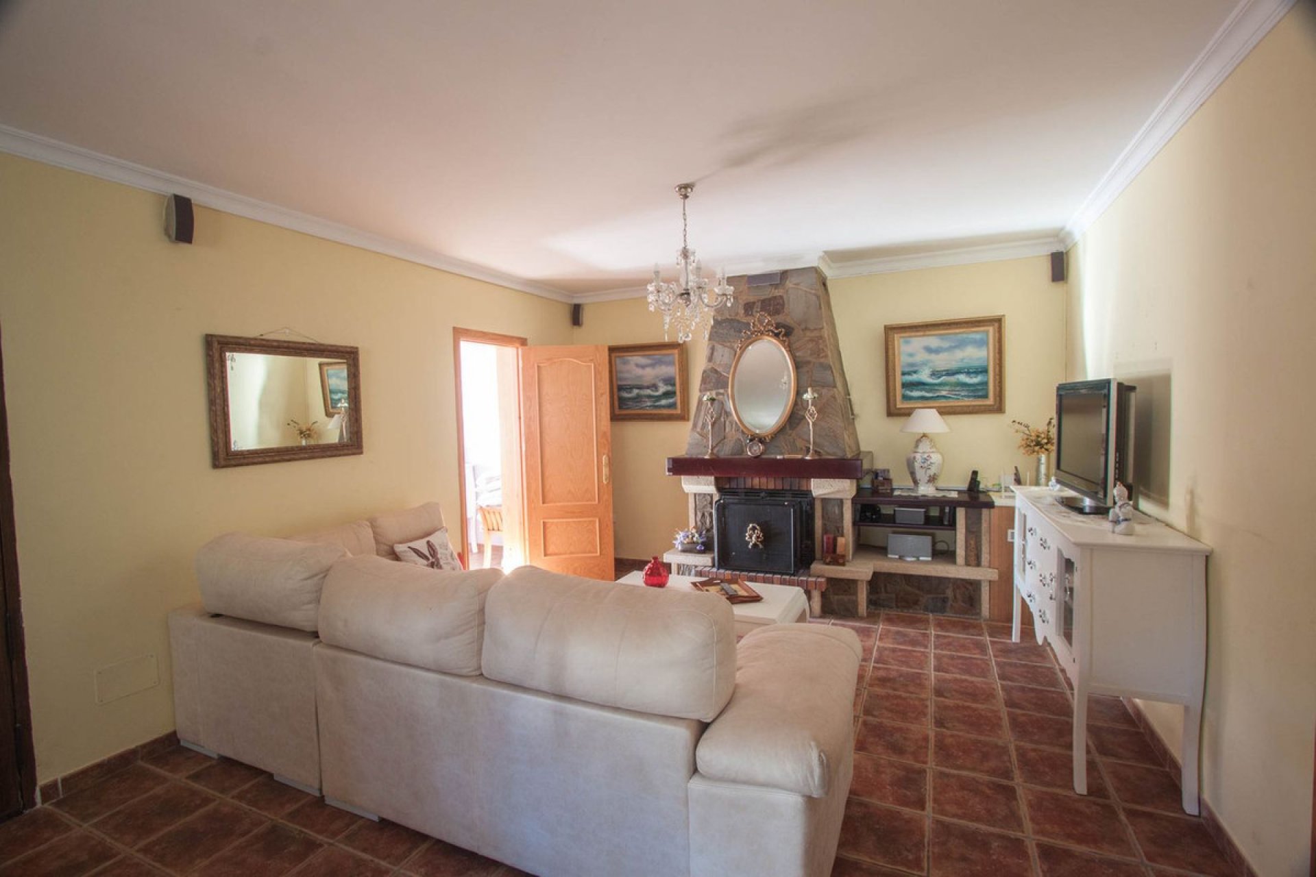 Resale - House - Finca - Cortijo - Estepona - Estepona Centro