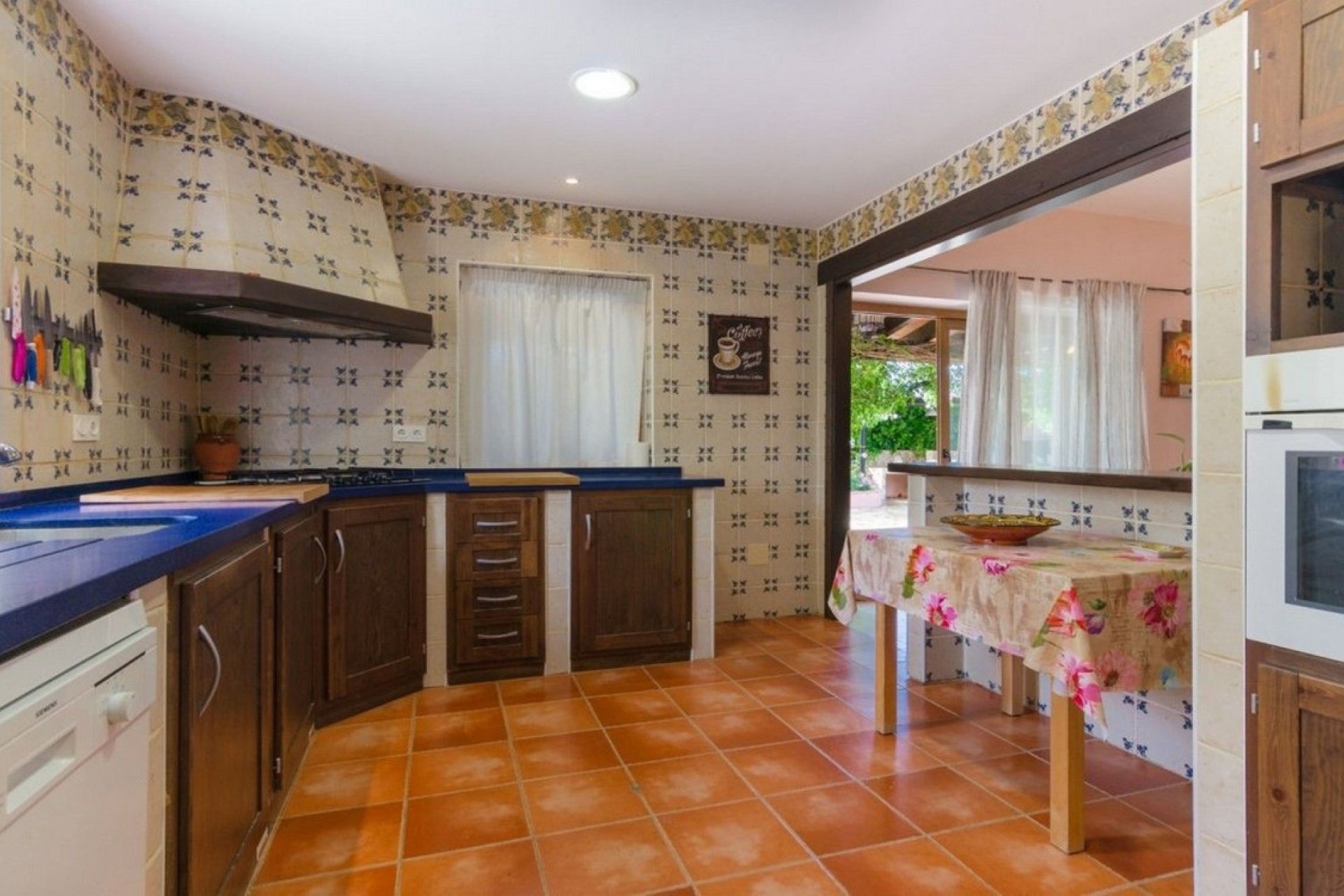Resale - House - Finca - Cortijo - Estepona - Estepona Centro