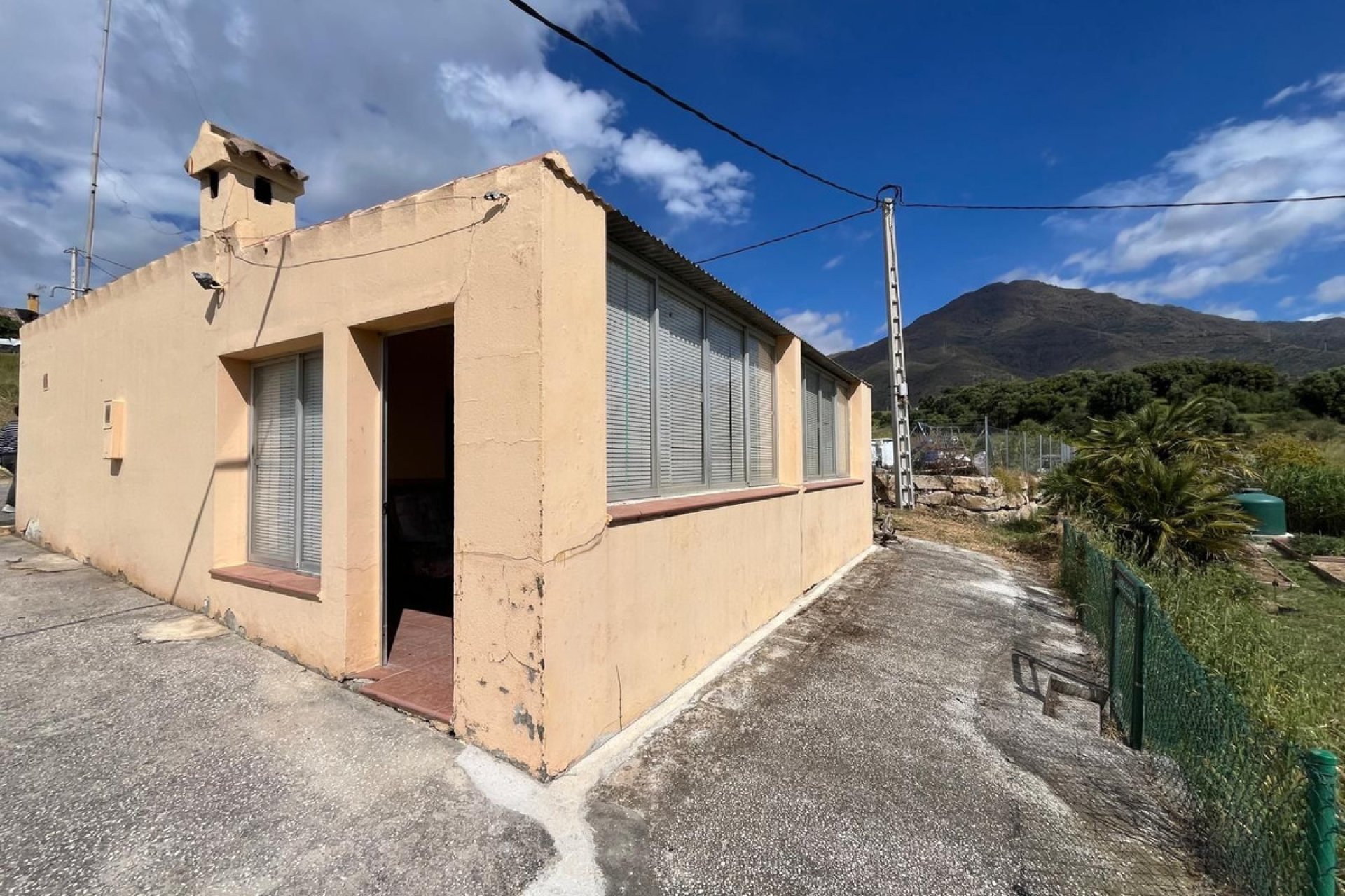 Resale - House - Finca - Cortijo - Estepona - Estepona Centro