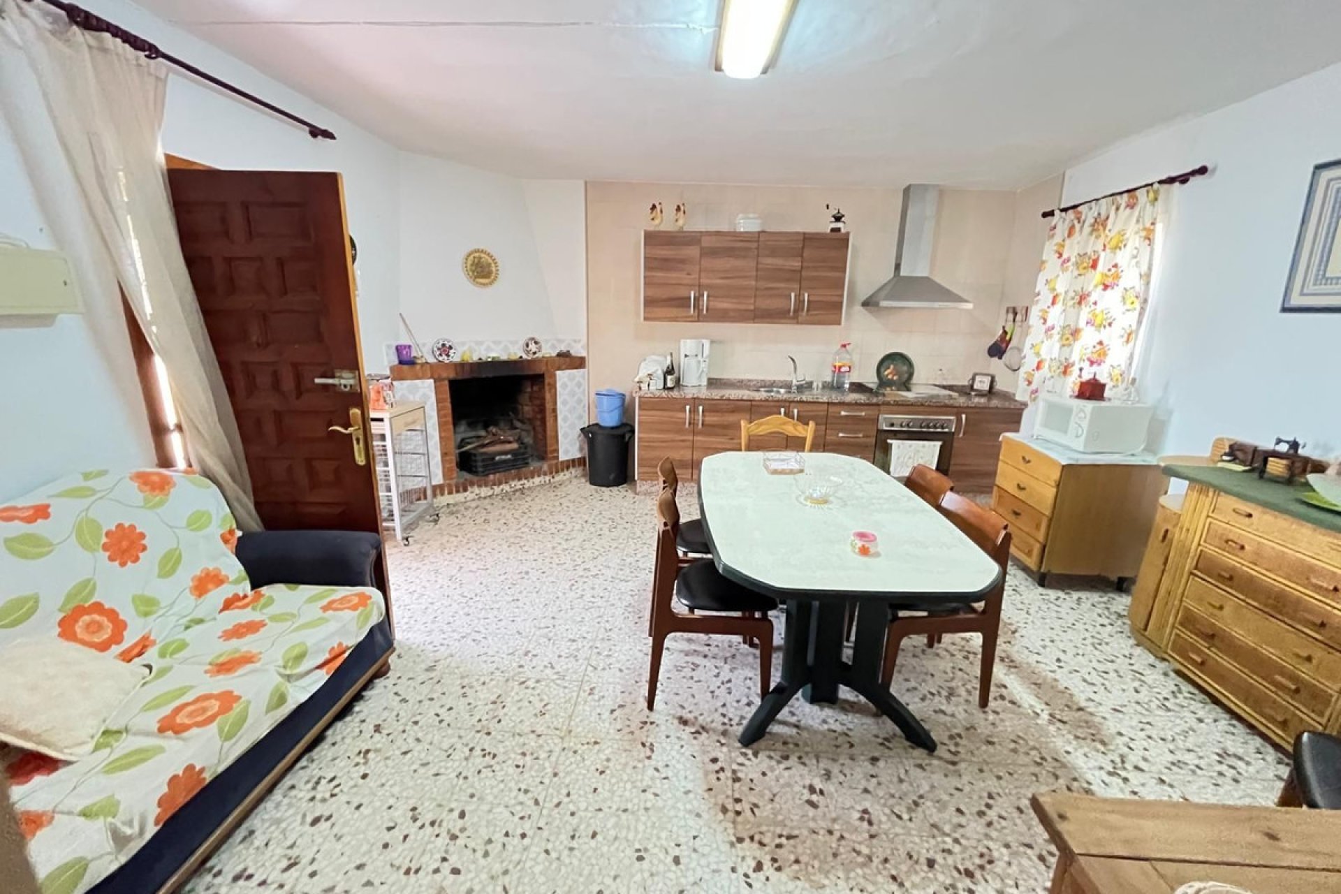 Resale - House - Finca - Cortijo - Estepona - Estepona Centro