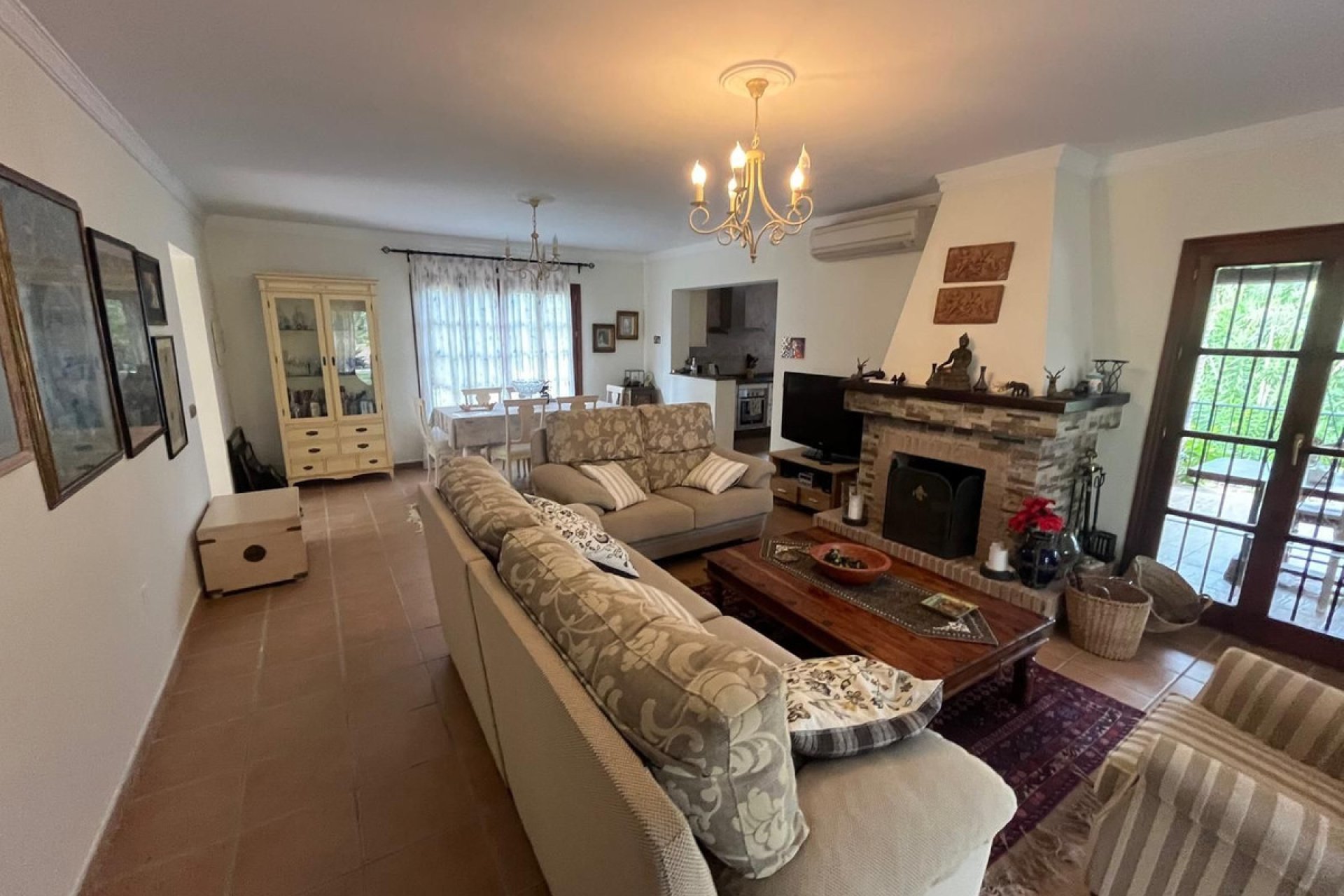 Resale - House - Finca - Cortijo - Estepona - Estepona Centro