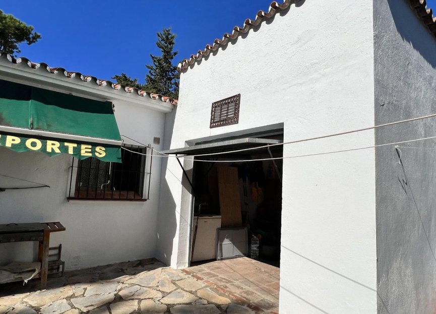 Resale - House - Finca - Cortijo - Estepona - New Golden Mile