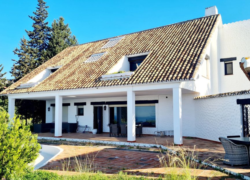 Resale - House - Finca - Cortijo - Marbella - Las Chapas