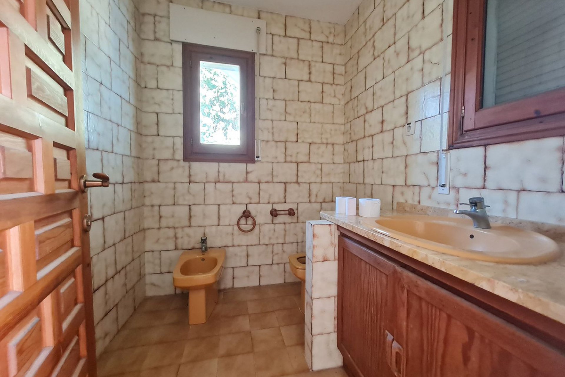 Resale - House - Finca - Cortijo - Marbella - Las Chapas