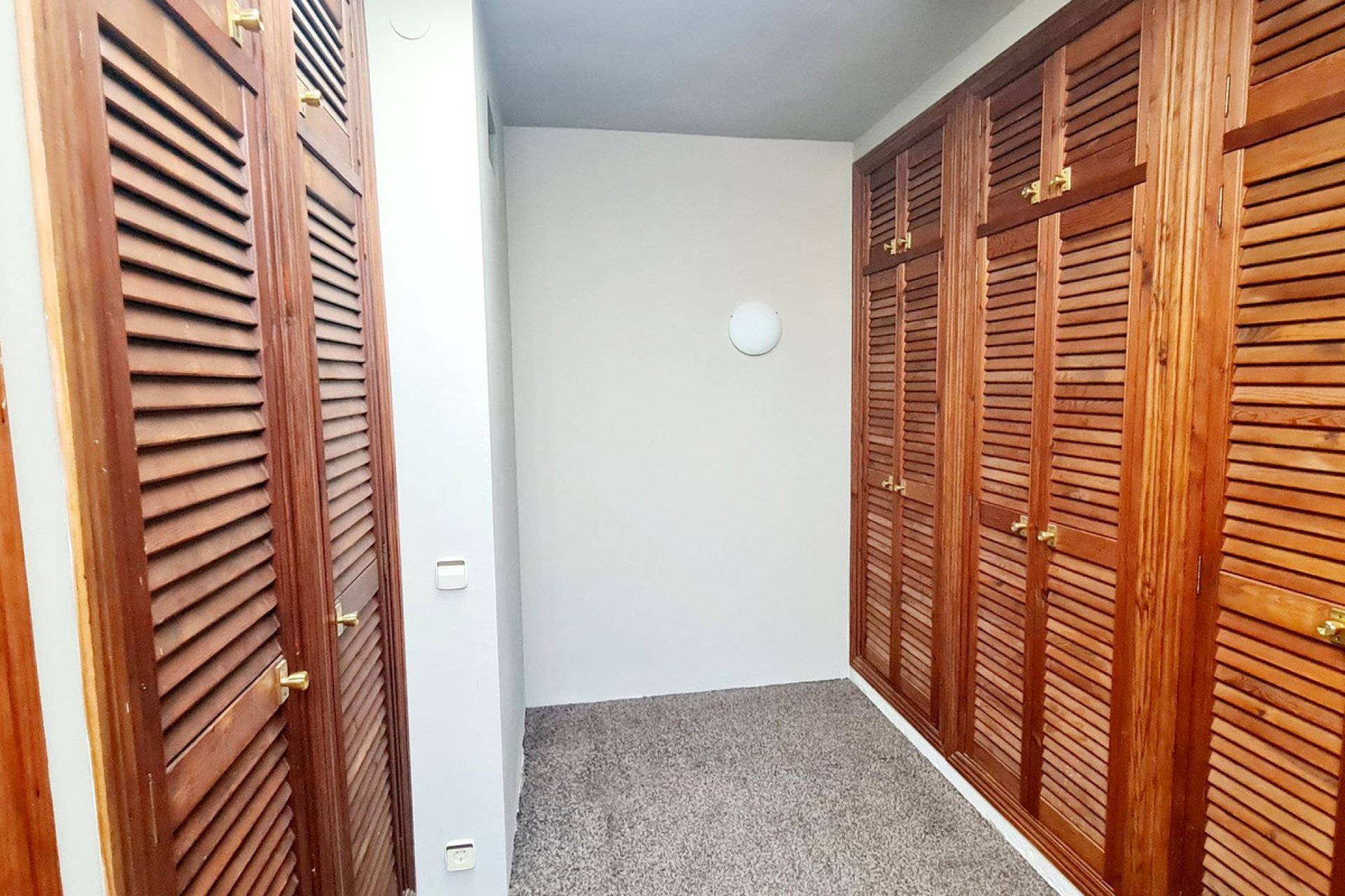 Resale - House - Finca - Cortijo - Marbella - Las Chapas