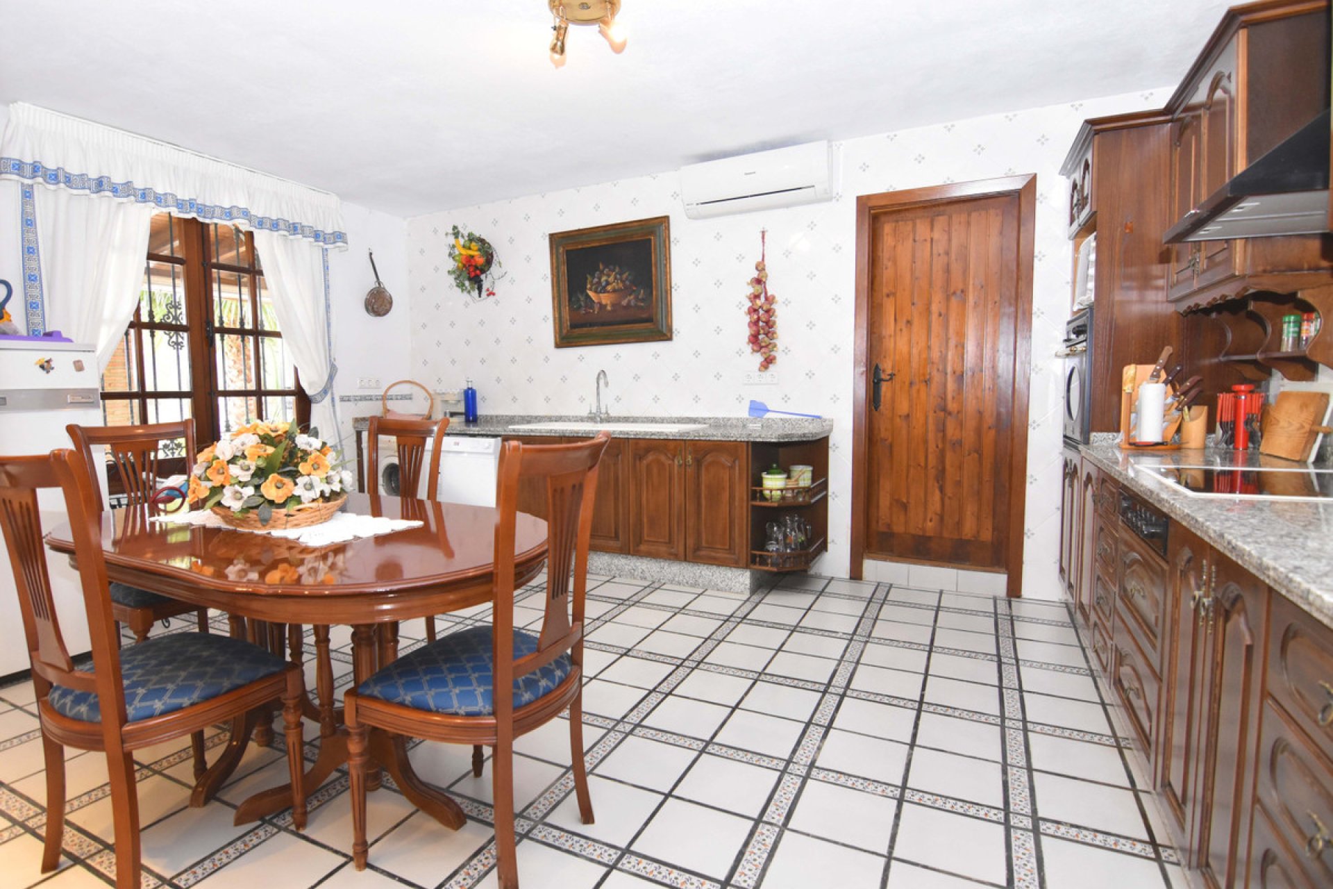 Resale - House - Finca - Cortijo - Mijas - Mijas Centro