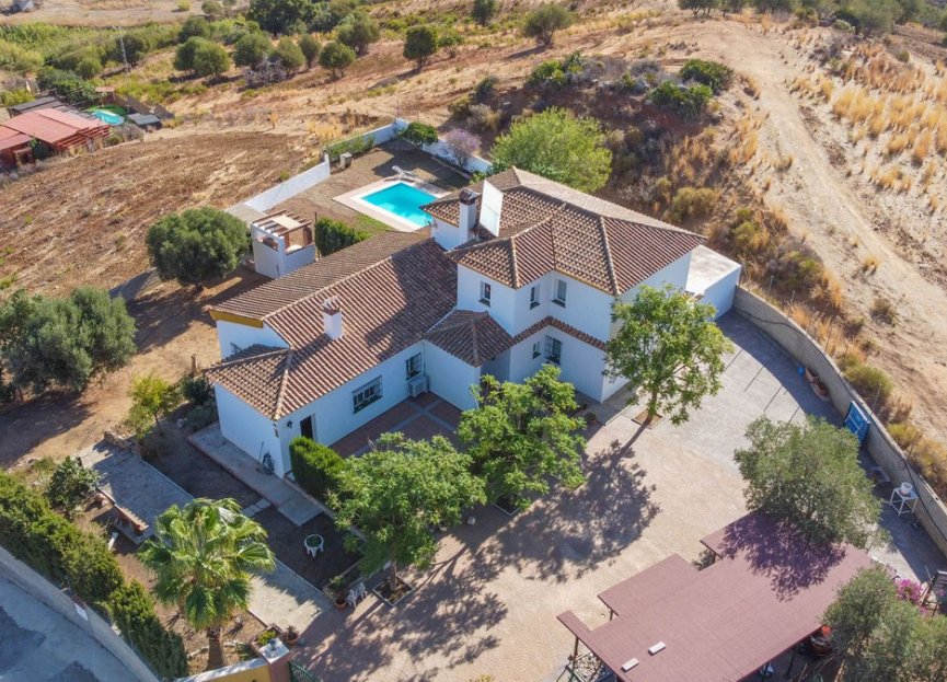 Resale - House - Finca - Cortijo - Mijas