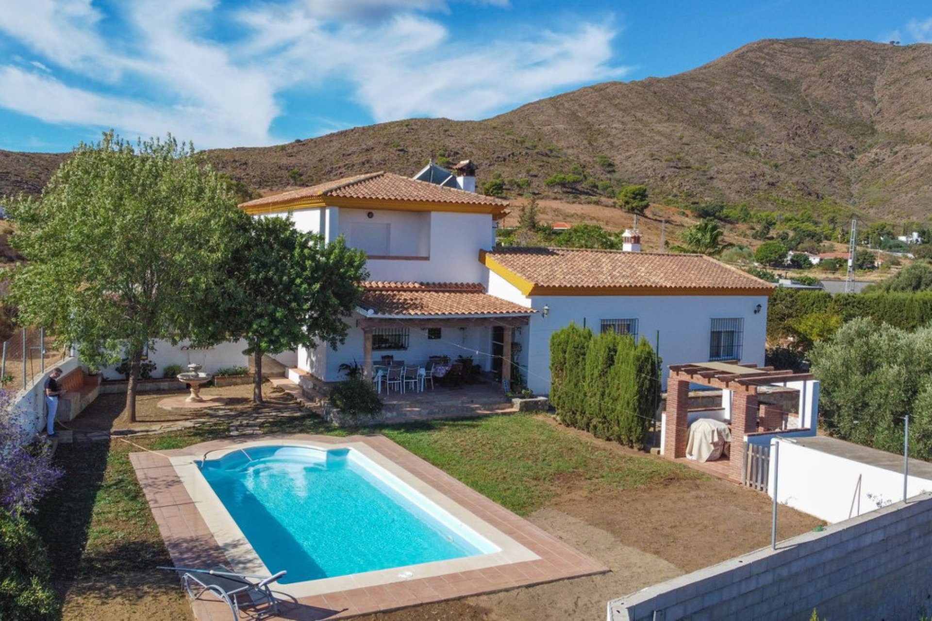 Resale - House - Finca - Cortijo - Mijas