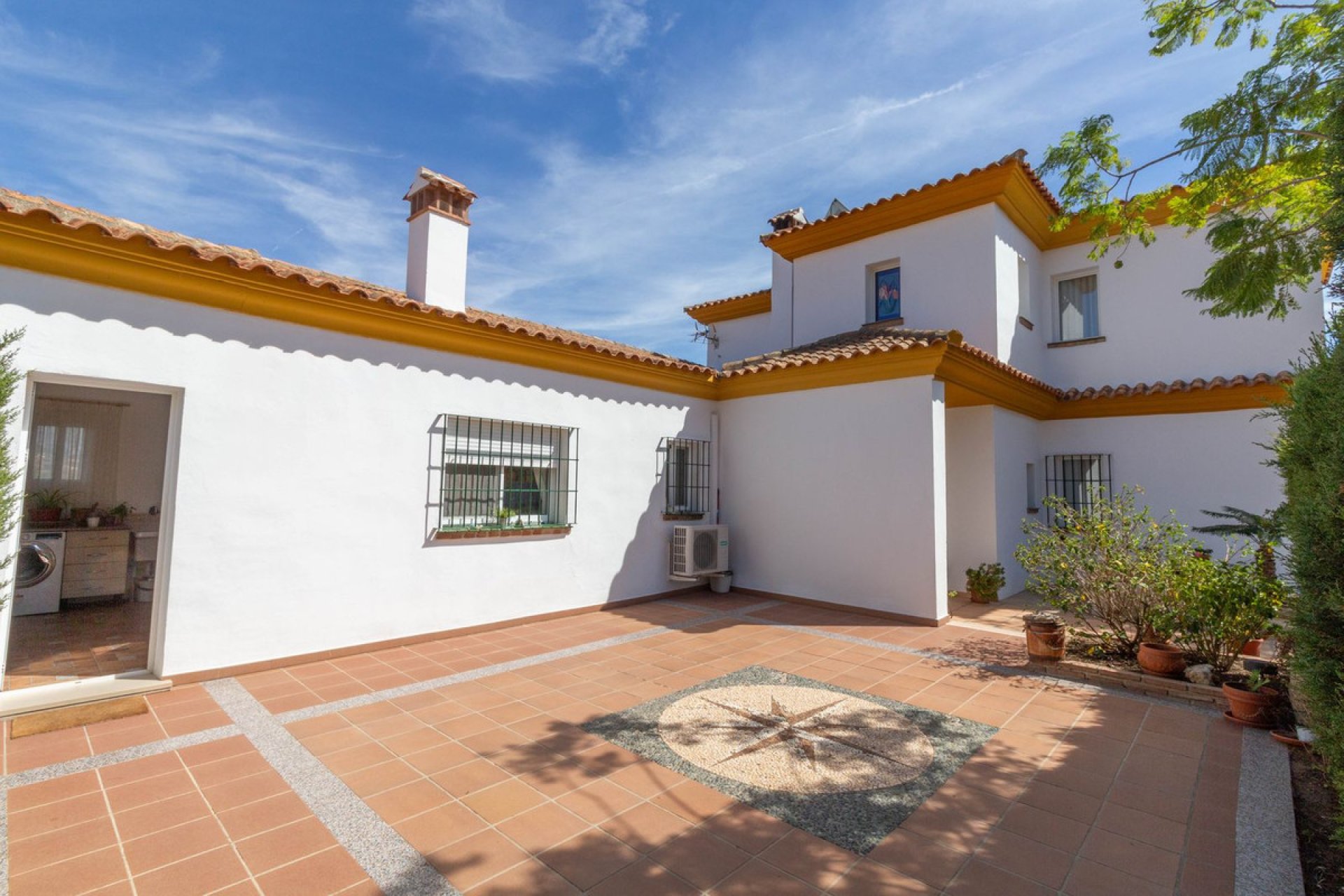 Resale - House - Finca - Cortijo - Mijas