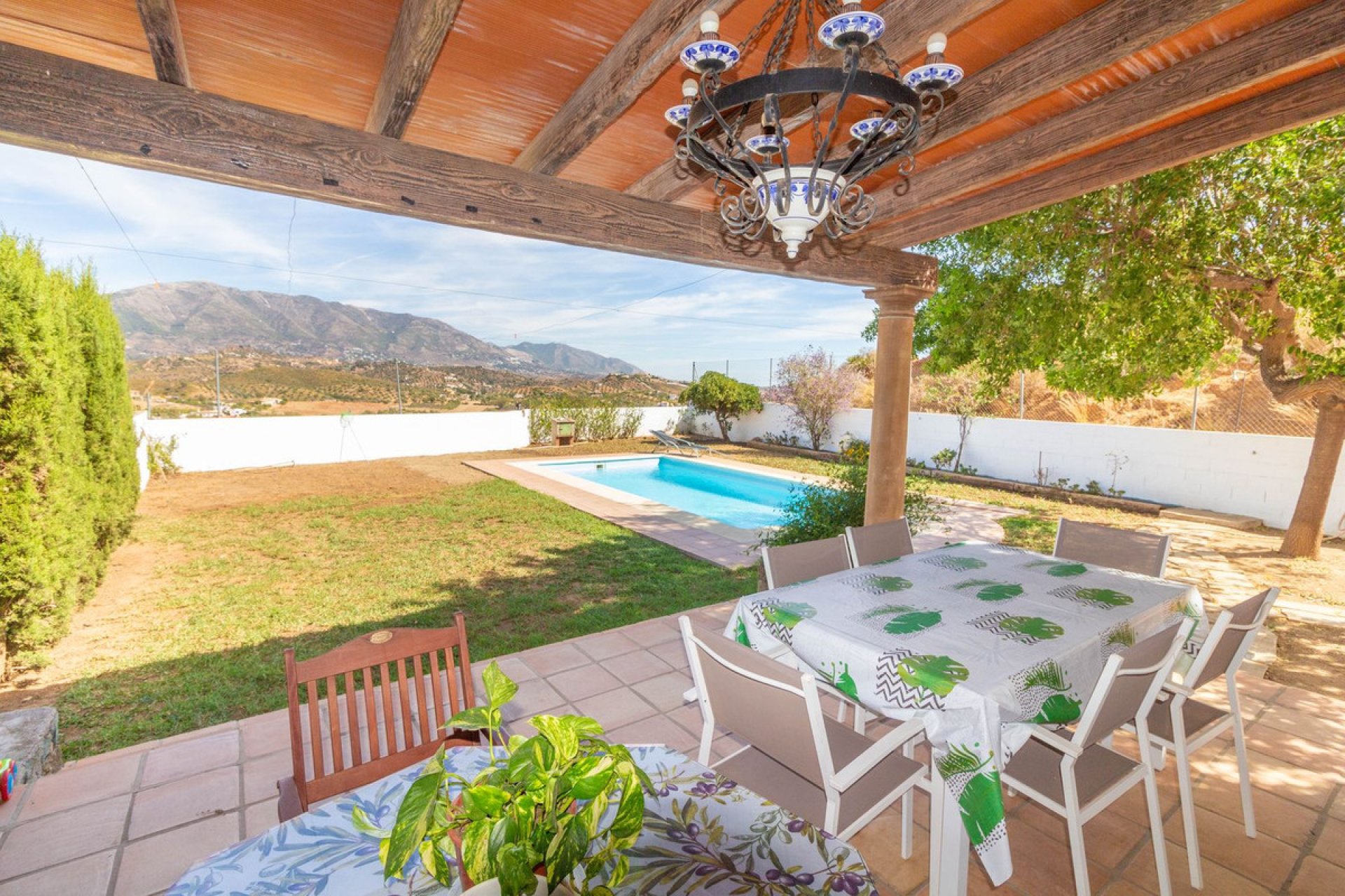 Resale - House - Finca - Cortijo - Mijas