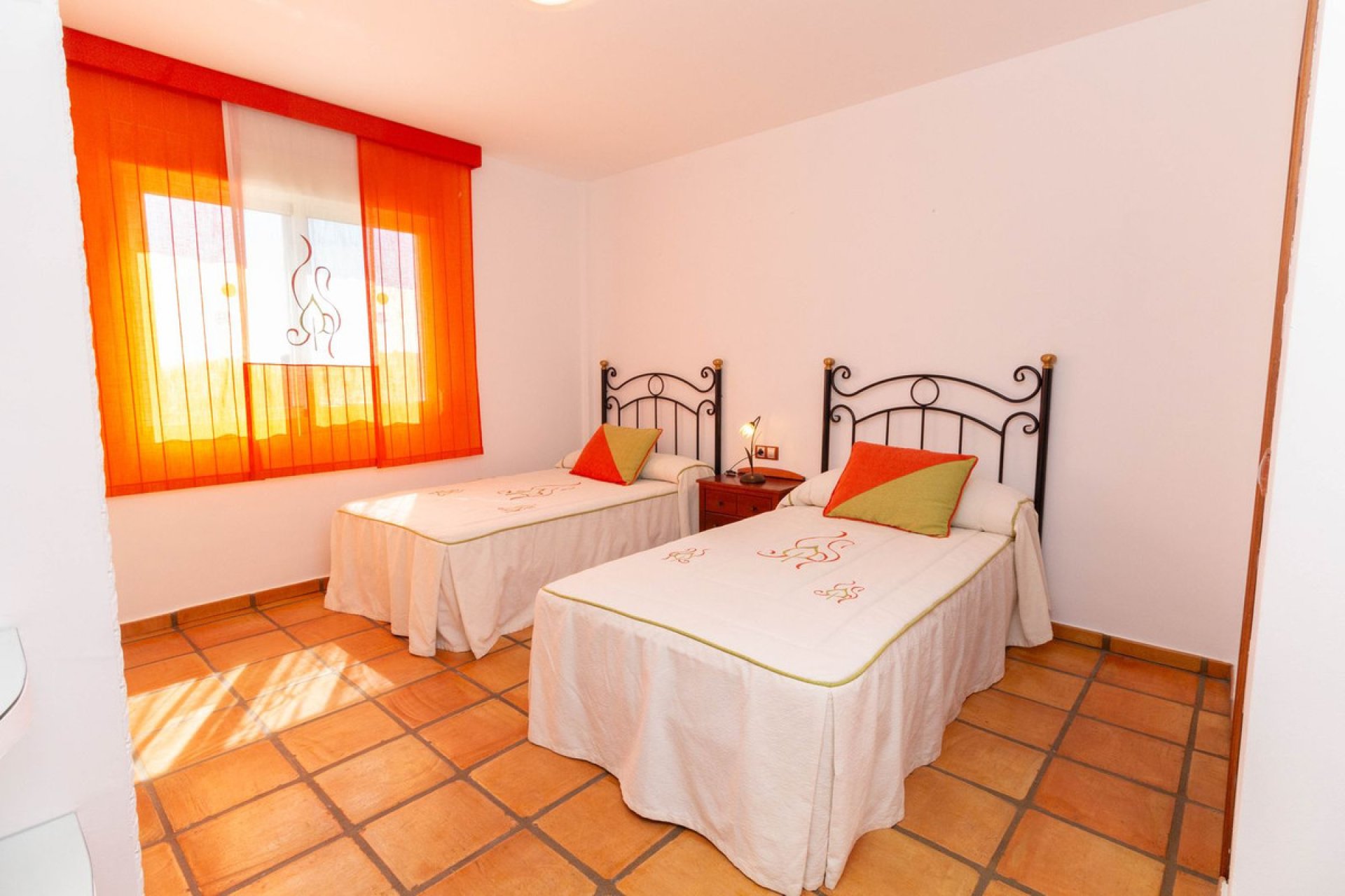 Resale - House - Finca - Cortijo - Mijas