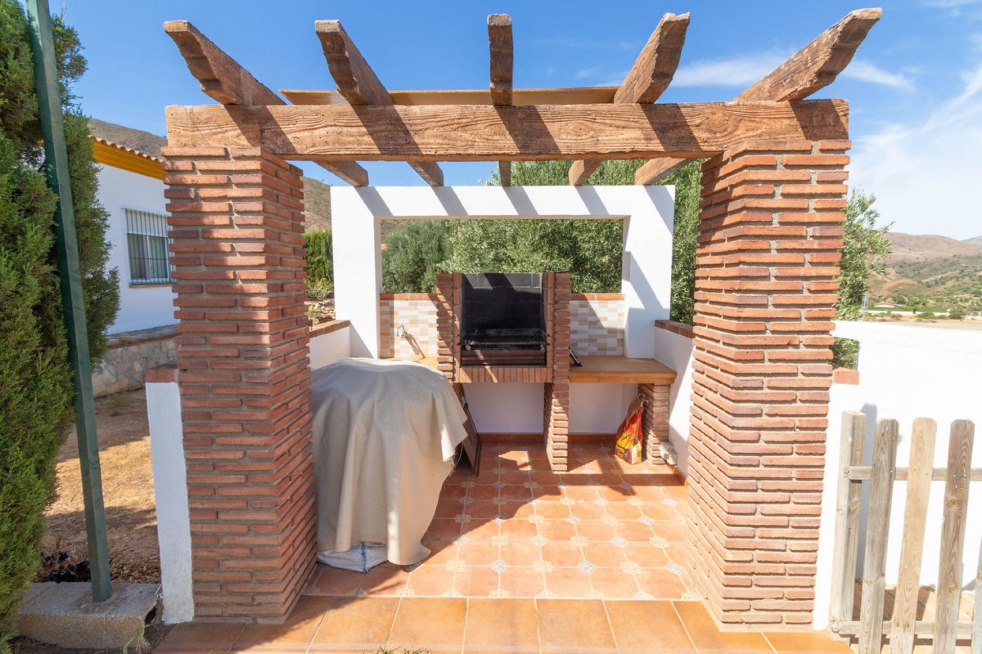 Resale - House - Finca - Cortijo - Mijas