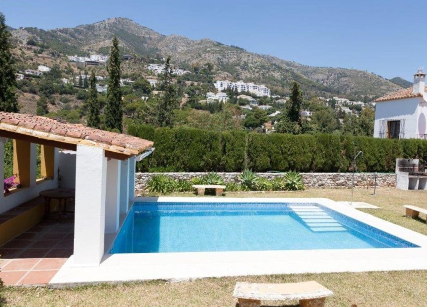 Resale - House - Finca - Cortijo - Mijas